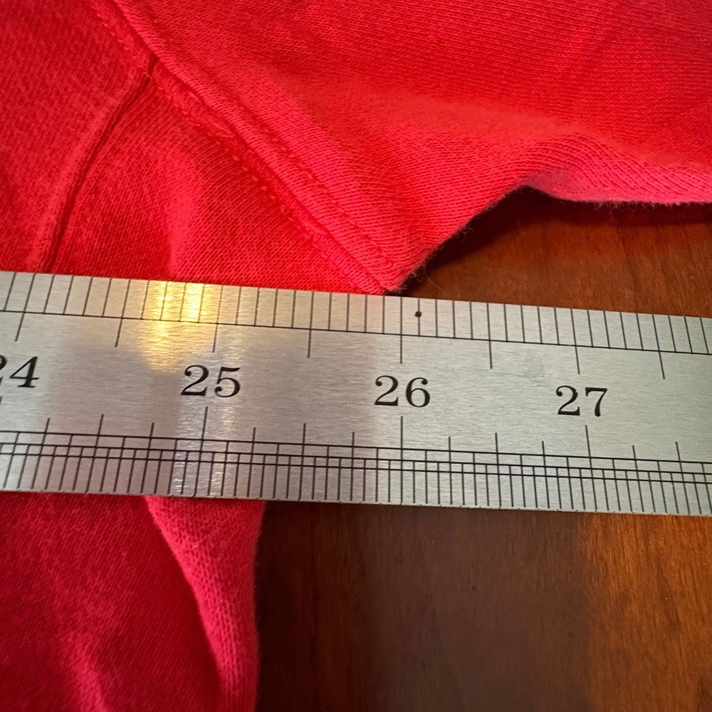 Nike Mini Swoosh Red Crewneck Sweatshirt Athletic Sportswear Pullover‎ - Picture 2 of 5